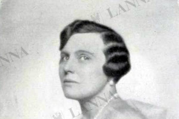 Manželka Asta Lannová na novinovém snímku před rokem 1927. Wiener Salonblatt 1927.